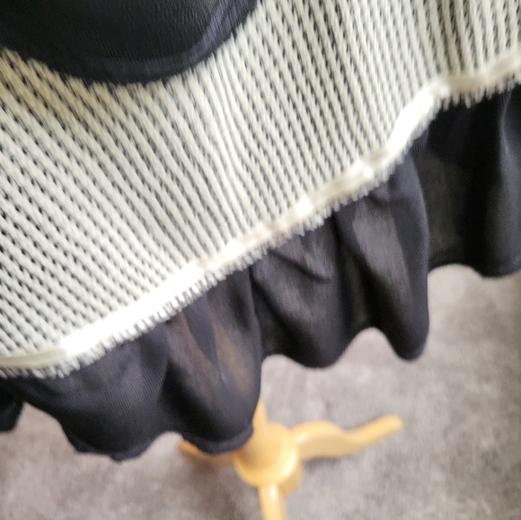 Aug 27 A.M. Stunning Black, Gray & White Multi-Pattern 2-Piece Pant Set (O/S) - Picture 7 of 16